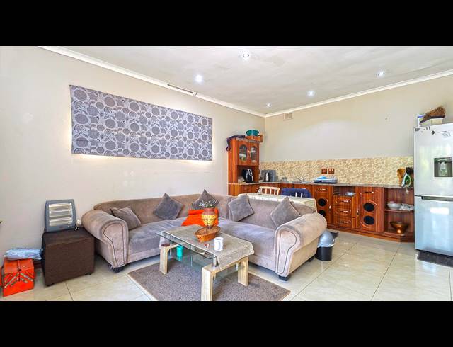 3 BEDROOM HOUSE FOR SALE IN WEST RIDING
